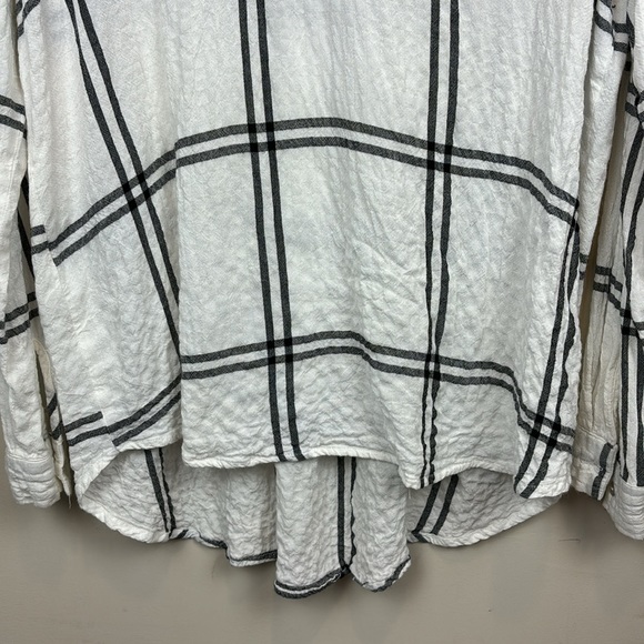 JANE + DELANCEY | Long Sleeve Pull-Over Top; No Button Open Neck; Size M - Picture 6 of 12